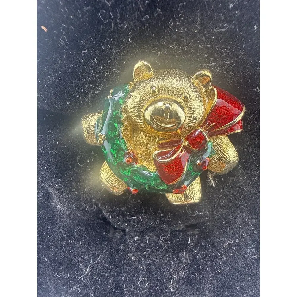 Gold Tone Enamel Christmas Teddy Bear Wears a Wreath Brooch Pin